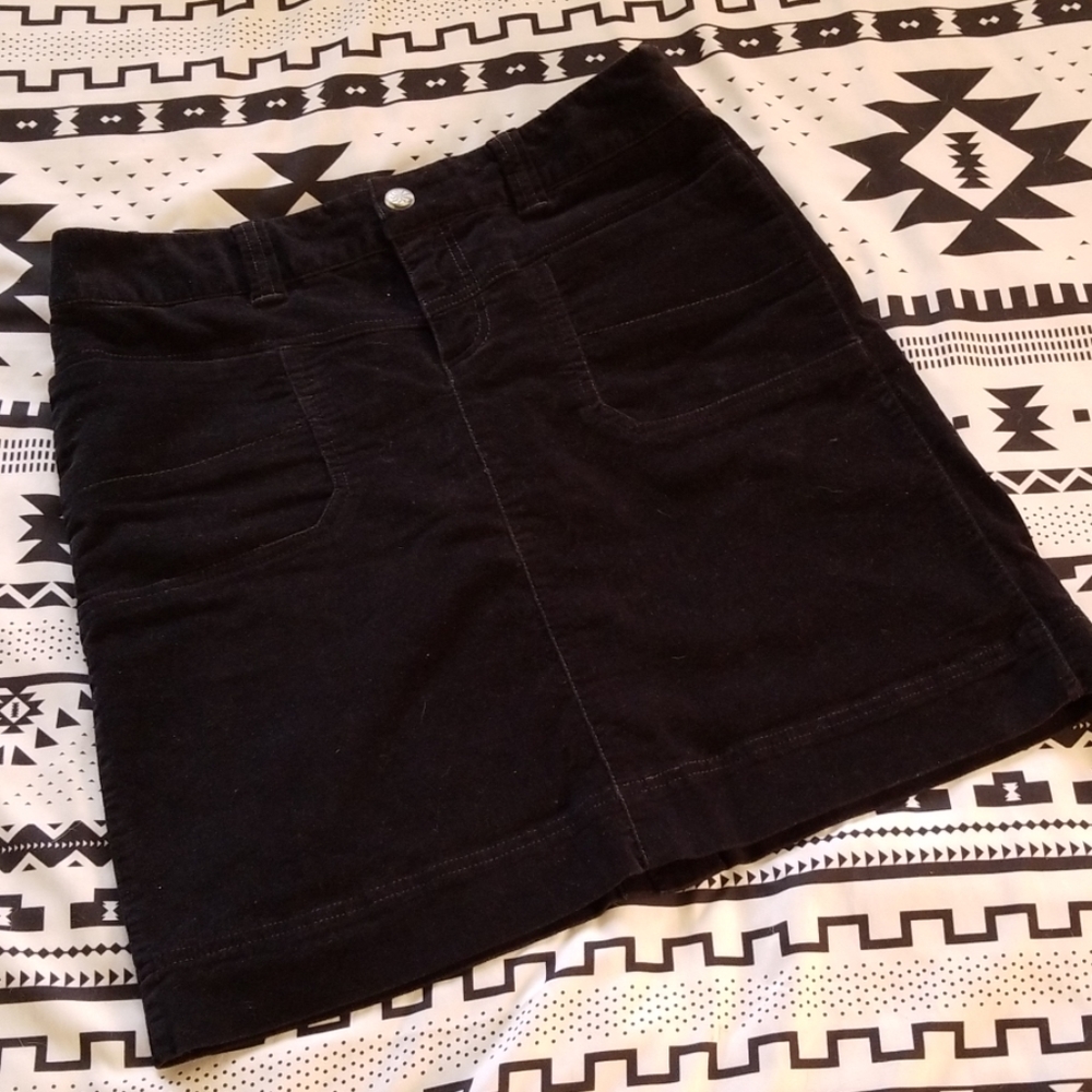 Athleta Velvet Skirt